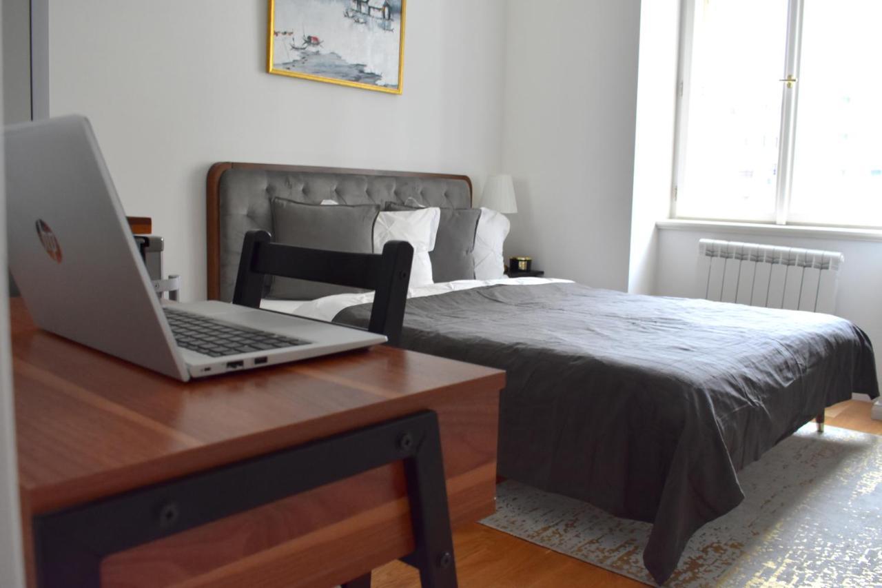 Lovely Apartment In Center Prag Exteriör bild